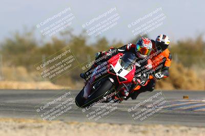 media/Jan-14-2024-SoCal Trackdays (Sun) [[2e55ec21a6]]/Turn 2 (1025am)/